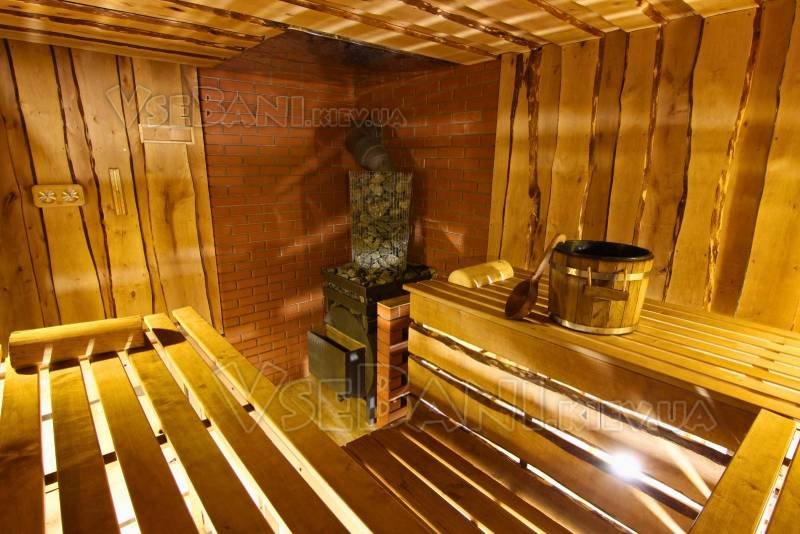Банно оздоровчий комплекс “Сосновий бор”